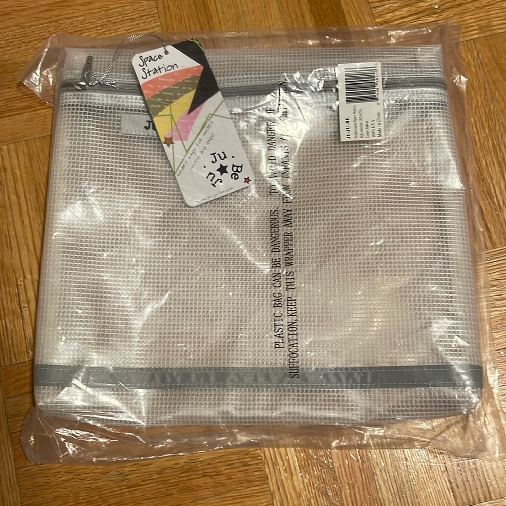 Brand new with tag Ju-Ju-Be Space Station